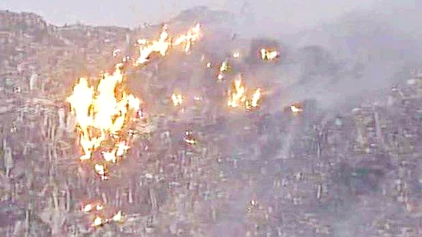 ગાઝીપુરમાં કચરાના પહાડમાં આગ  લાગી, ધુમાડાથી લોકોને શ્વાસ લેવામાં તકલીફ