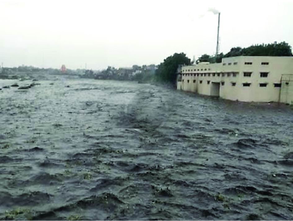 દક્ષિણ ગુજરાત-સૌરાષ્ટ્રમાં મેઘ મહેર જારી  રાજકોટમાં ૮ અને ઉનામાં પ ઈંચ વરસાદ ખાબક્યો